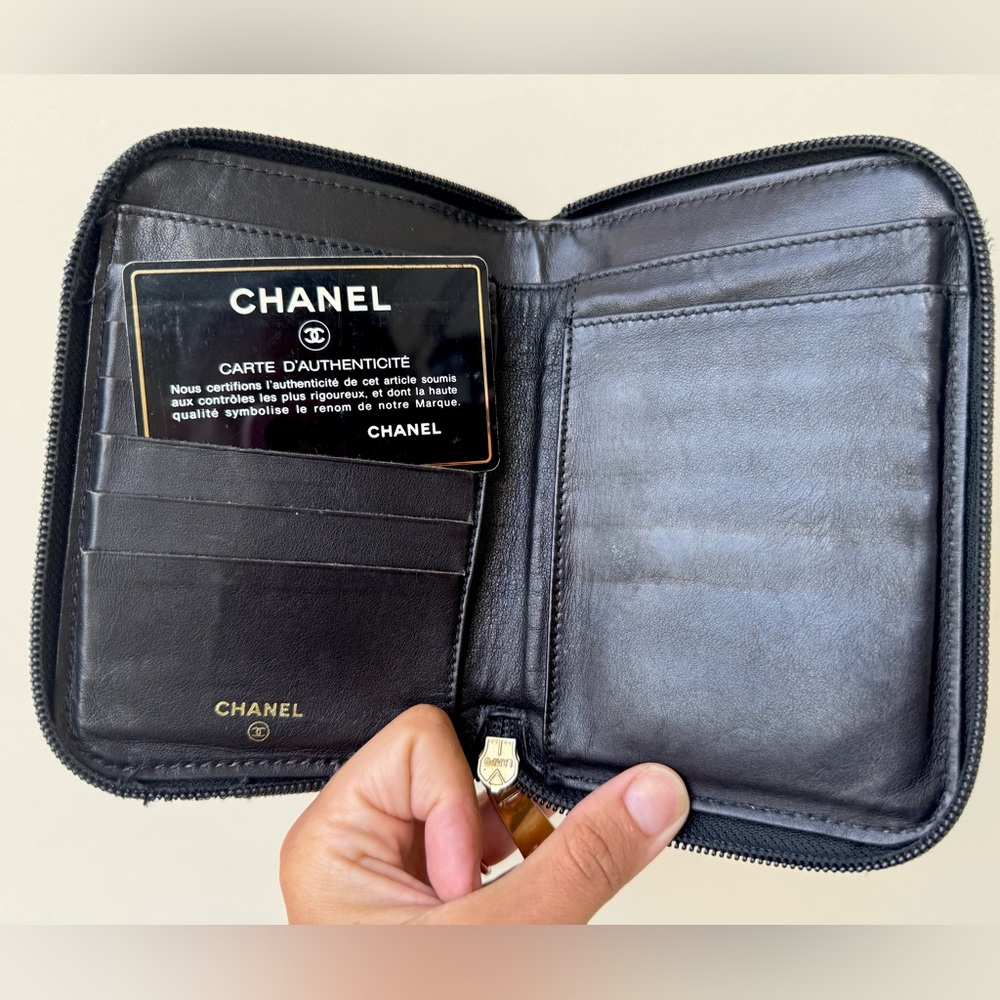 CHANEL BUNDLE WALLET & NECKLACE - Picture 3 of 11